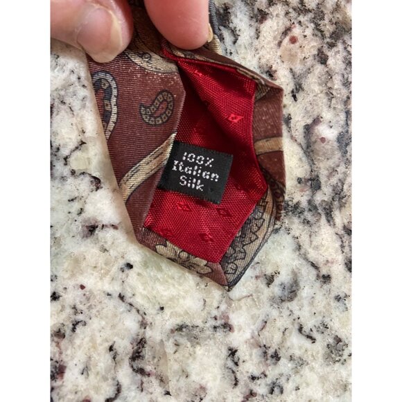 Vintage Johnny Carson Mens Silk Neck Tie Italian Burgundy Gray Tan Paisley - Picture 5 of 6